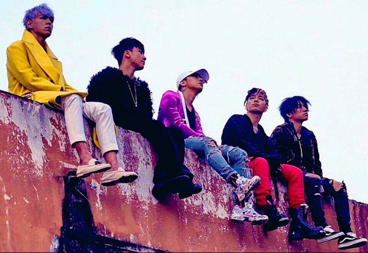 55xxgdvip818's tweet photo. BIGBANG is VIP ๐VIP is BIGBANG๐
๐คForever Love๐ค
#16YearsWithBIGBANG
#๋น
๋ฑ
์_์ธ์ ๊น์ง๋_VIP
#๋น
๋ฑ
์_16๋ฒ์งธ_๋ด์ฌ๋ฆ๊ฐ์๊ฒจ์ธ
#BIGBANG #๋น
๋ฑ
#ForeverVIP https://t.co/zWnV9PuSJL