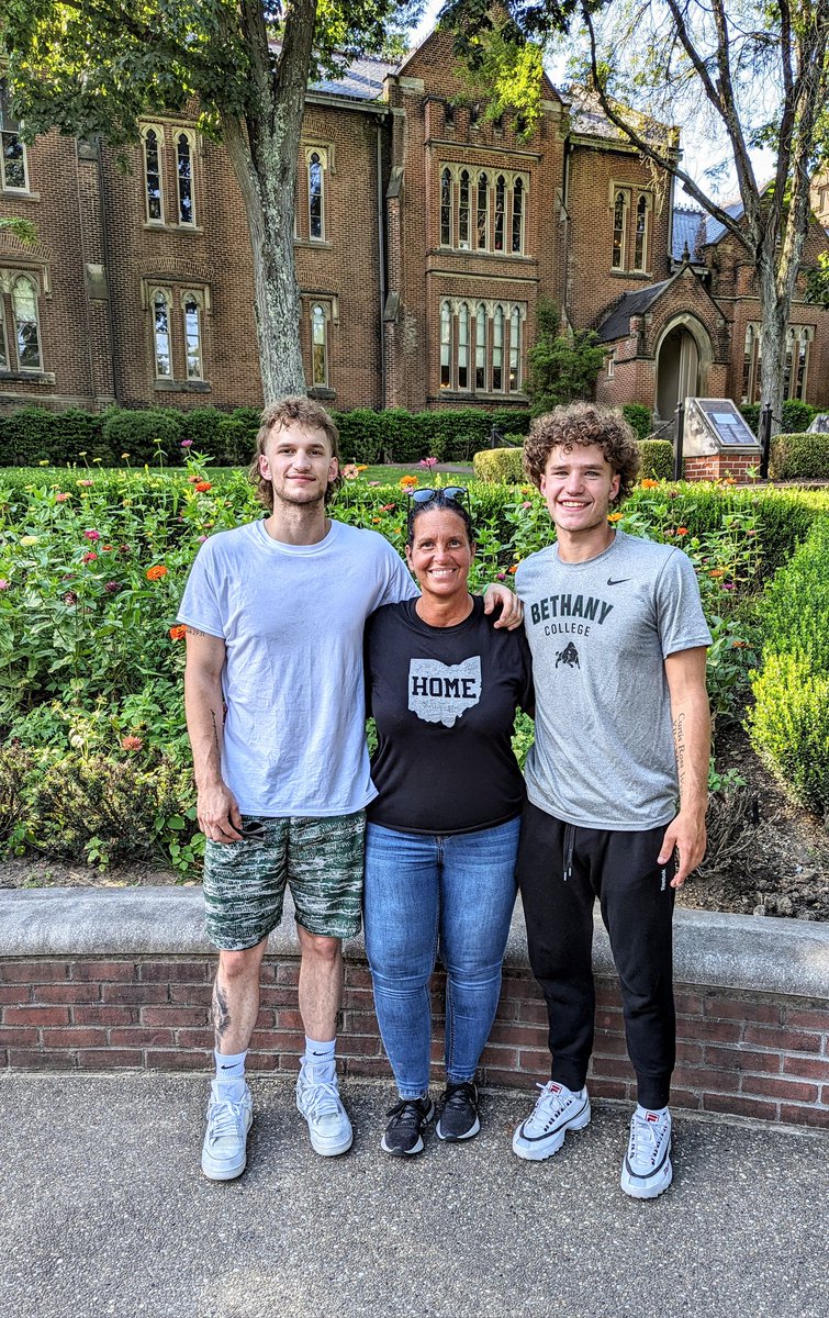 ChrystalWells11's tweet photo. College move-in day for these 2! Quite the welcoming ceremony,  Matriculation Convocation for the incoming freshmen class. I've never been to anything like it. Overall, a very nice day! I love you boys! 💗 #runwiththeherd #bethanybison 🦬📚🏀 https://t.co/8o9CbMbdXn
