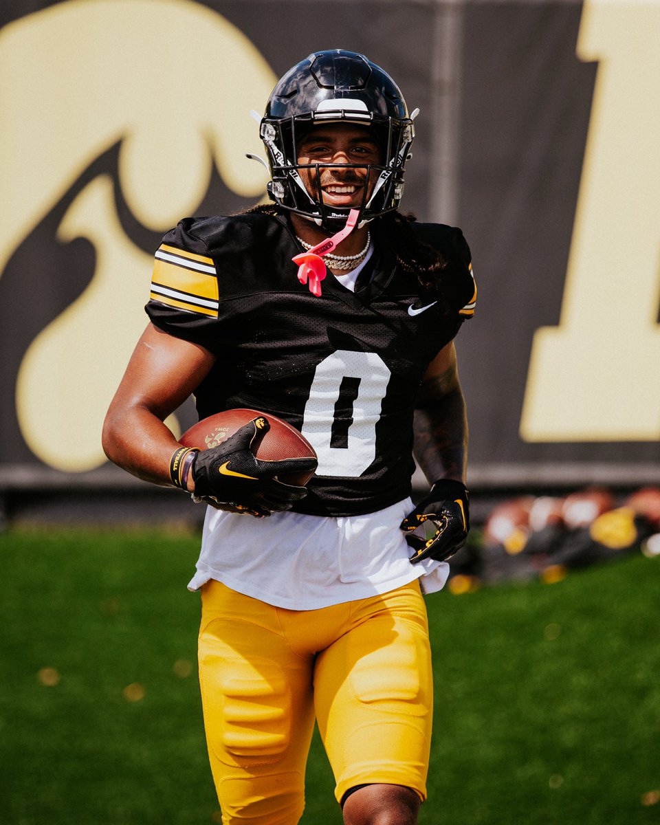 Diante Vines tweet media