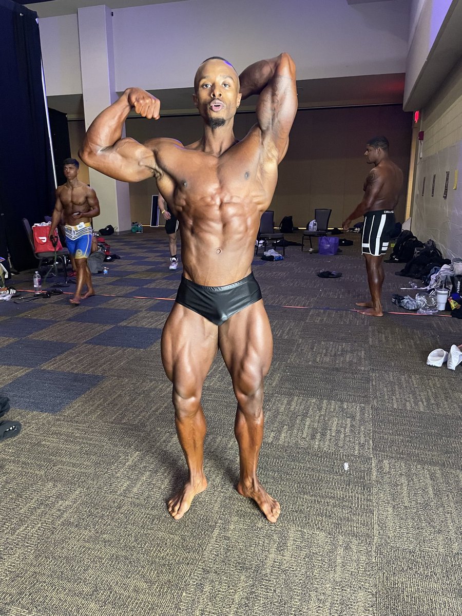 BodiedByDonald's tweet photo. Finished 2nd out of 14 in my second show 💪🏾 .. time to improve 💪🏾😤 https://t.co/0qFgI9hQ4I