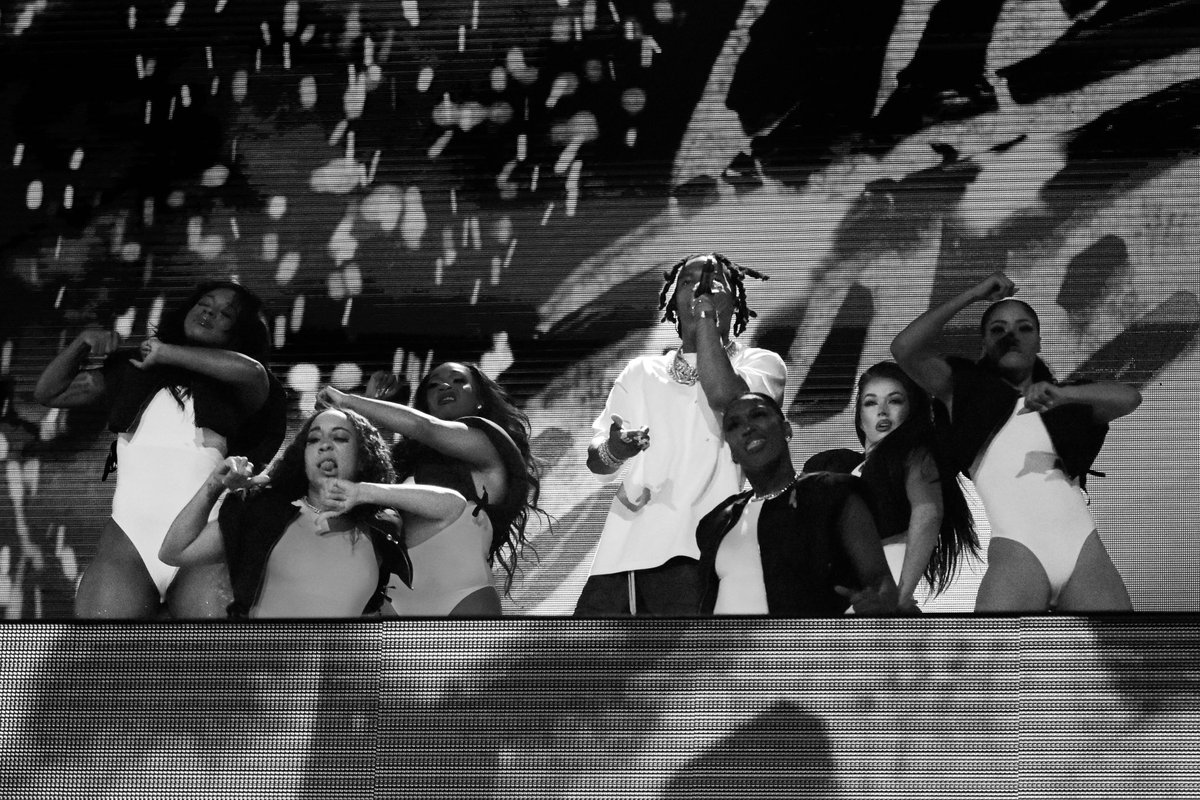 _Jcarrington_'s tweet image. I gotta be one of them greats.

#streetdreamsmag #SDMsounds #SDMfeatures #NikonZ5 #ZCreators #NikonNoFilter

@NikonUSA | @lilbaby4PF | 

Credit: @Frequency713