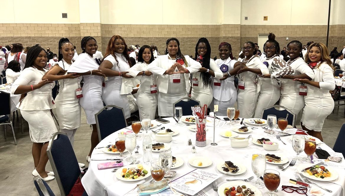 The Delta Iota Chapter had an amazing time this past weekend at the 48th Southwest Regional Conference!🐘🔺
#DeltaIota #blazingsouthwest