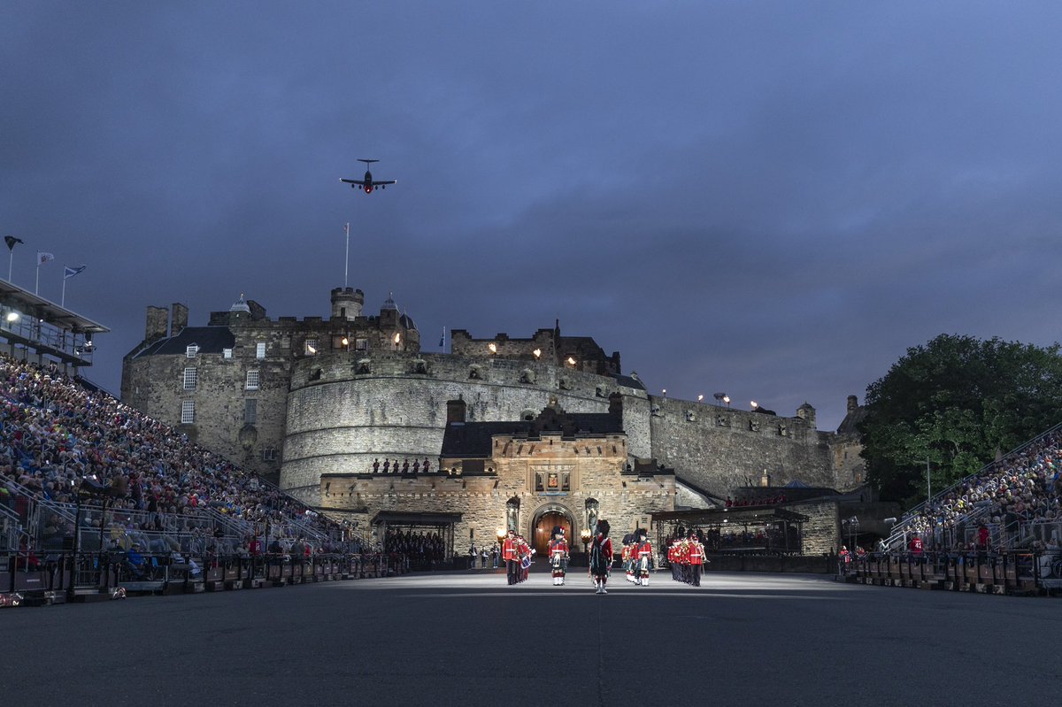 RAFinScotland's tweet photo. A RAF C17 opened last night’s @EdinburghTattoo with a low, slow fly past. Salute taker, ACM Sir Anthony Bagnall was suitably impressed. #timeontarget https://t.co/S9llPVxm5D