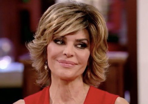 cuntneykardash's tweet photo. Bravo, I desperately need you to bring back Brandi, Kim, LVP or Yolanda if only to wipe the fucking smirk off of this woman’s face 😭 https://t.co/0l6JvftpGk