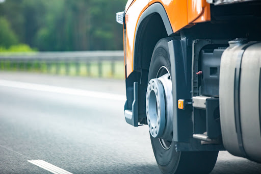 H2Bayo's tweet photo. Learn about the cost savings that the HyFill™ trailer can provide as gas distributors come under increasing pressure to reduce operating costs.
https://t.co/nu6vsXpk5U
#hydrogen #energytransition #driverproductivity #energyindustry #transport https://t.co/mc33hxUNLe