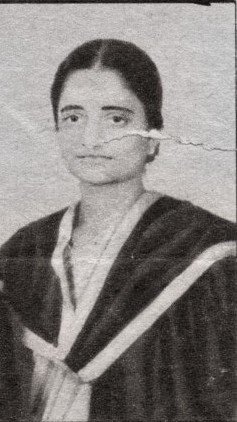 WESCentenary's tweet photo. Ayyalasomayajula Lalitha #India’s 1st Woman #ElectricalEngineer. Widowed young, her family supported her career in power transmission equipment, incl protective gear, substation &amp; generator design incl Bhakra Nangal Dam @WES1919 member b #OTD 27 Aug 1919 https://t.co/u6gFOb0Qjq https://t.co/kW03ZK3Q5B