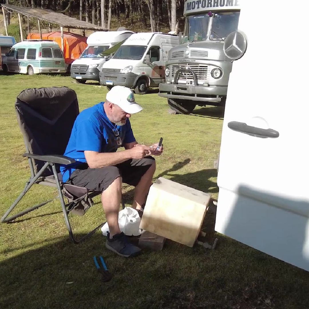SnowAndCurt's tweet photo. Well, we hit a tope (speed bump) and it knocked our shower pump loose... it is never a good thing when a plastic pat runs up against the exhaust! Hoping Curt has a quick fix. #VanLifeProblems

#vanlife #snowandcurt #fulltimetravel
#Peru #PeruVanLife #SouthAmericaVanLife https://t.co/f1rB5kozOU