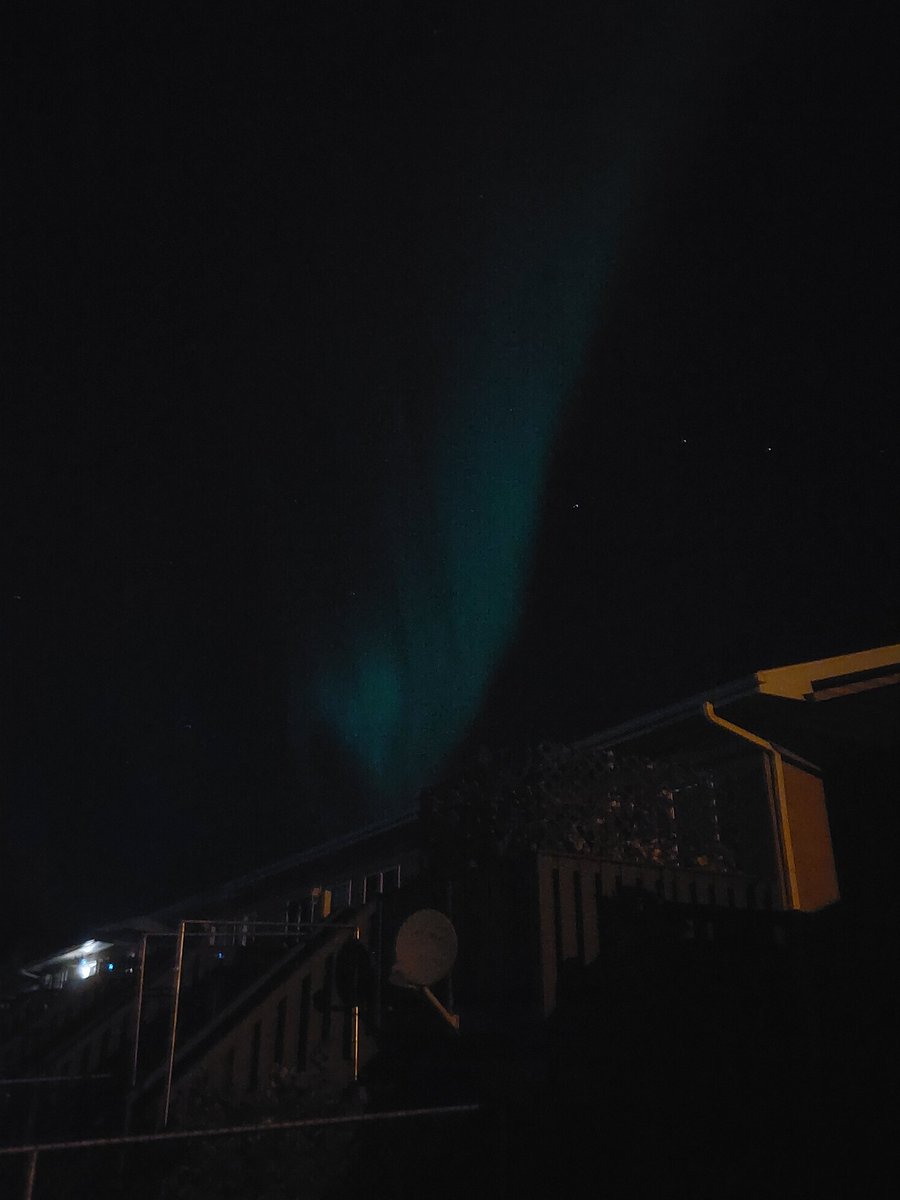 infamoushat's tweet photo. @StormhunterTWN Taken over the house last night in northern AB, best of luck! Fingers crossed for you!🤞 https://t.co/7dJ9QhpJtX