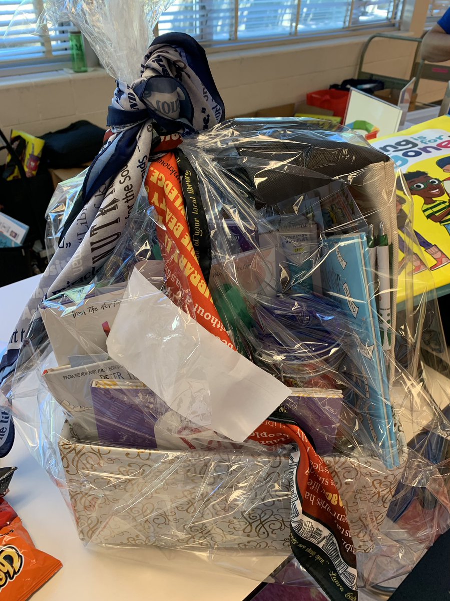 book_holder11's tweet photo. It was a great day at the #slmp22 Back to School Conference @MCPSSLMP @AES_TQStars @Teacher4Change @MsDrMassey @beccasmoot1 https://t.co/tBsPMVF1p0