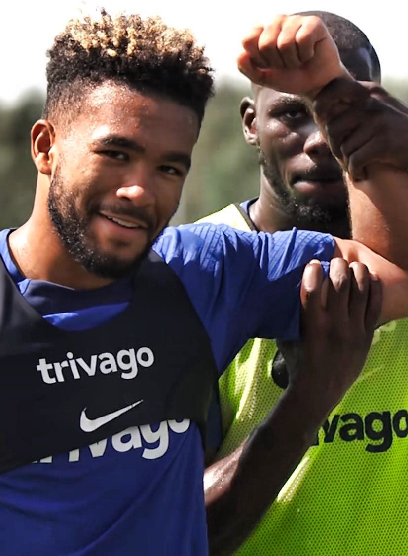 LDNFootbalI's tweet photo. Reece James x Kalidou Koulibaly… 💪💙 https://t.co/41ch8EHWmD