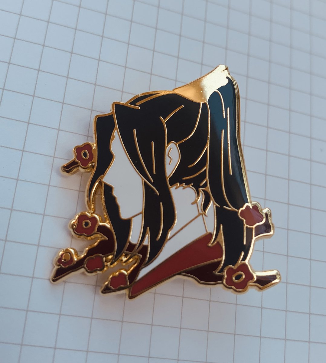 「MY NEW BL PINS CAME IN!!! I'm adding two」|fai @ drawing poopingのイラスト