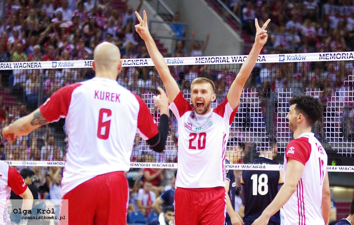 CzasSiatkowki's tweet photo. 📷 #Wagner2022 
🇵🇱@PolskaSiatkowka - 🇮🇷@Iranvolleyball 
👇
https://t.co/bKDbXyYpQ6 https://t.co/CrJjyW0mrH