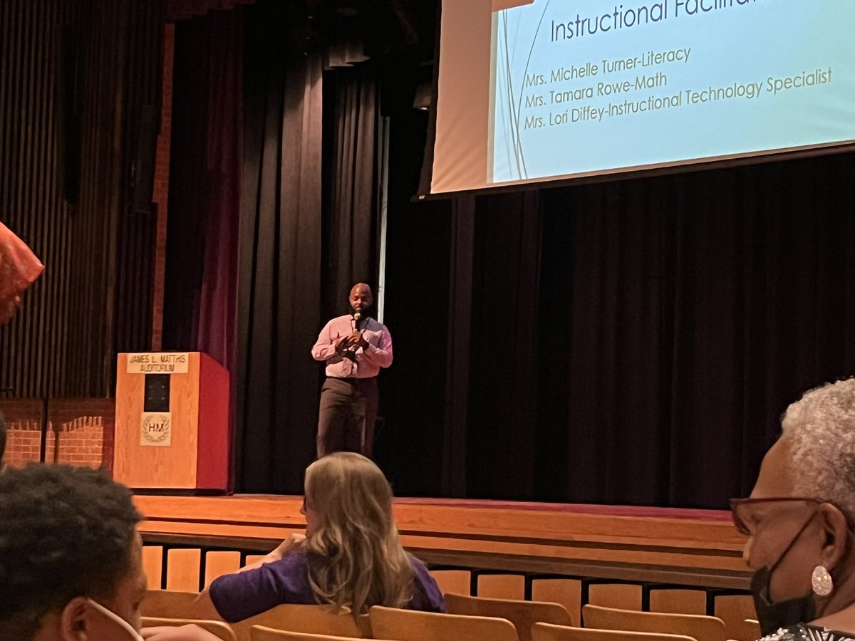 lorilms's tweet photo. @mannmagnet_lrsd Principal, Dr Marcus Johnson greets families for 6th grade orientation. Welcome to the Bearcat Family! https://t.co/itcGTuDFT4