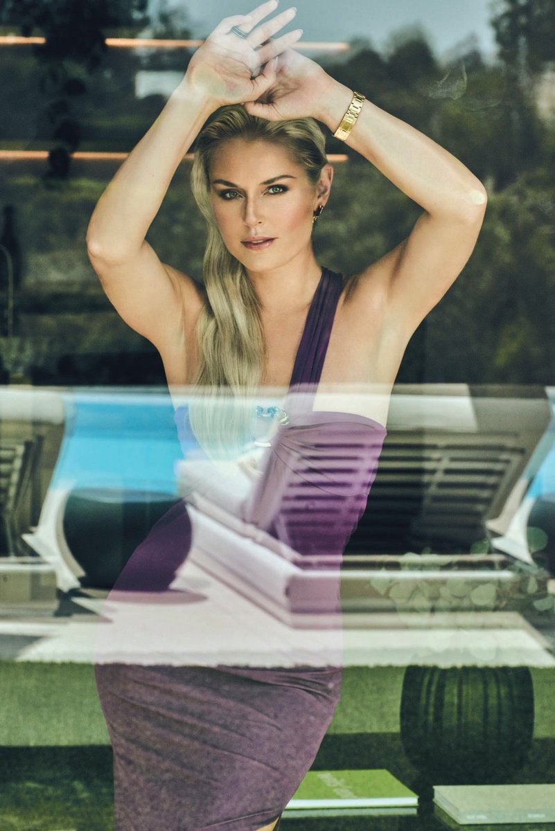 lindseyvonnfans's tweet photo. @lindseyvonn is on the cover of the @Miamimagazine 😊💪 The pictures and article is great 👍🏻 | 📸marksquires Follow the Link to read it: https://t.co/Ce2kmZ1ViS #lindseyvonn #miamimagazine #cover #interview https://t.co/dGDM3BFHrU