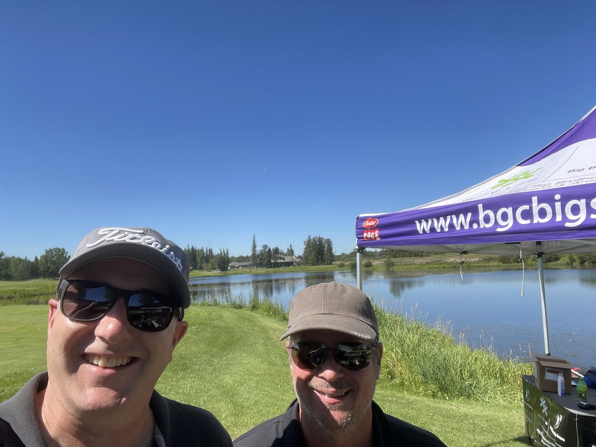 Ascent3it's tweet photo. Our favourite charity here in #yeg is @BGCBigs and today we are proud to be sponsoring their golf tournament! Glad to be able to join them on the greens too! https://t.co/blRuXdbOtw