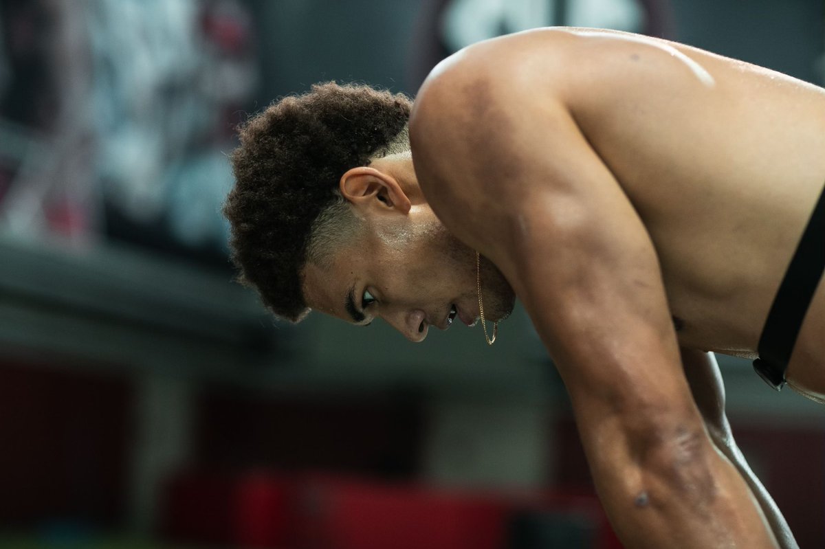 GamecockMBB's tweet photo. Mind over matter. 🧠🤙
#Gamecocks🐔🏀 // #GetDetermined https://t.co/Ah3InUrzBC