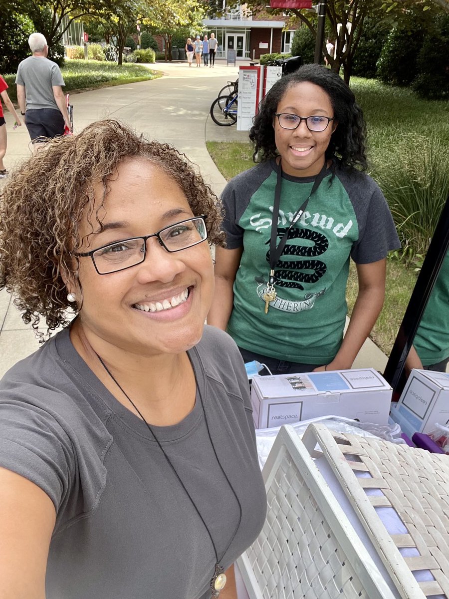 Moving in my #FutureEngineer ⁦⁦@NCStateEngr⁩ #SophomoreYear 🥰