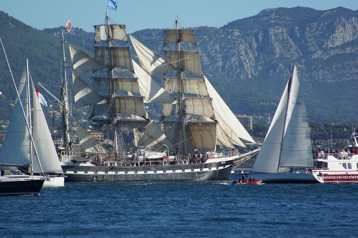 thalassa2008's tweet photo. #Maritime #Marine #Voilier #Voile #Toulon
#LeBelem
#angegabriel https://t.co/Ee1b8fYJDH