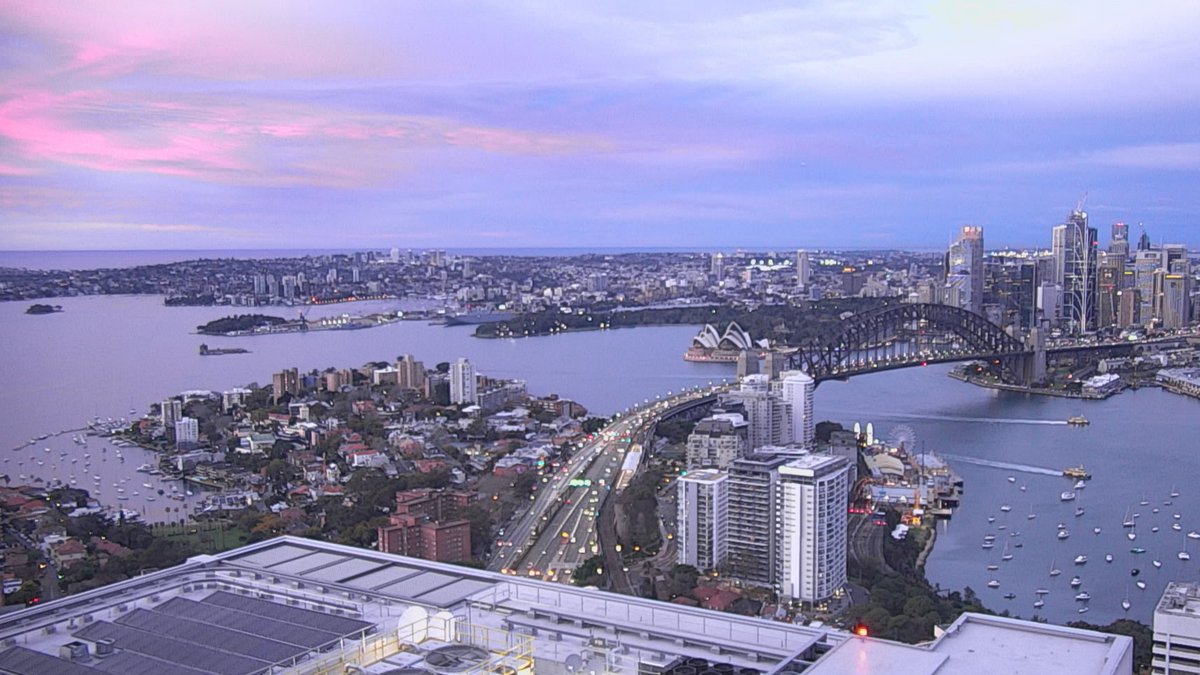 Sunrise Pic 4 Sunrise Pic! 

(Send me your sunrise pics and I will choose my favourite)