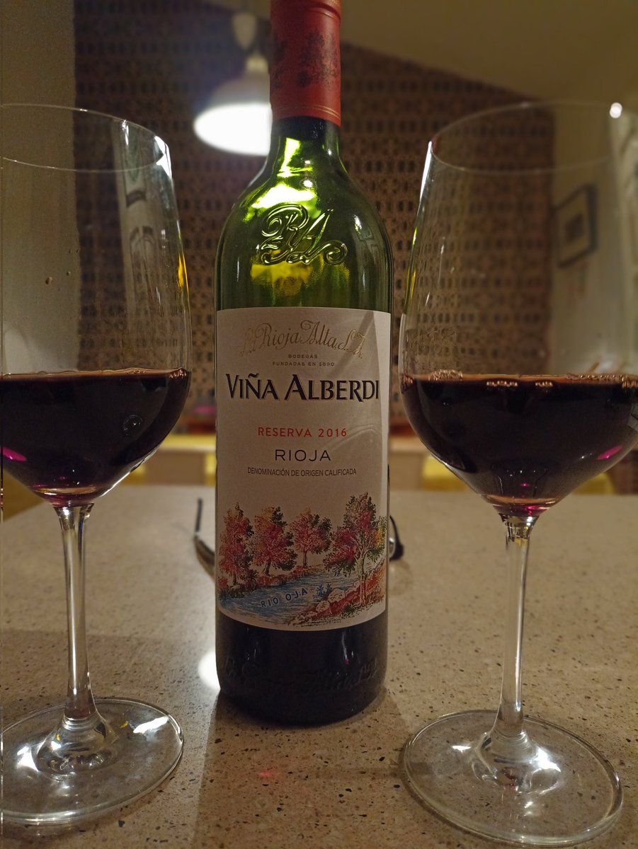 Gerard_D_'s tweet photo. Thursday is the start of Le Weekend #TimsWineClub #TintoTime https://t.co/Cx2bxnUsja