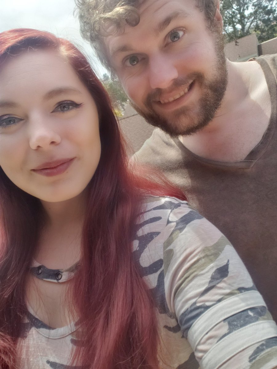 Me_Being__Me's tweet photo. 4 years down! The rest of our lives to go! Happy anniversary ❤ https://t.co/T8aWRZdu2Y