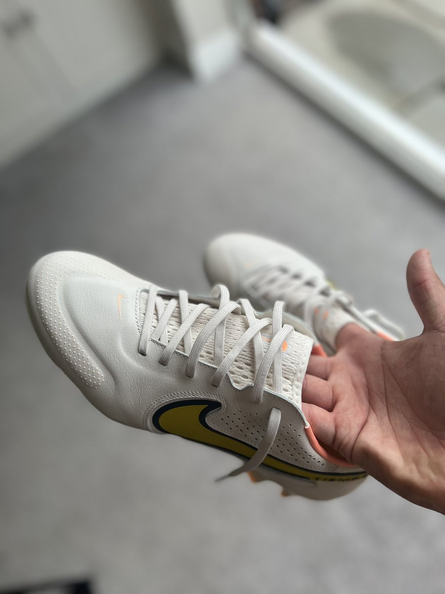 Alex Bolt tweet media