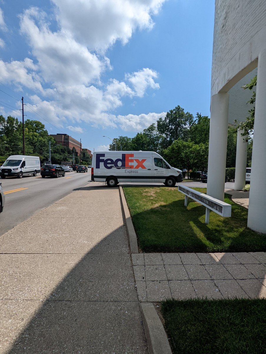 DavidHensonUKY's tweet photo. @FedEx this keeps happening, these are on three different days. And I really imagine this is not the only place this happens. Can you please emphasize driving and parking safely. https://t.co/kqflgO8HBg