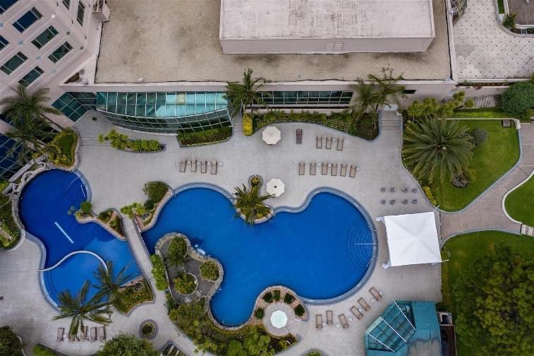 Ven con tu persona favorita y disfruta de nuestras promociones de verano.         
                                                                                   
Solo en #JwMarriottQuito             

Reservas al 022-972-000