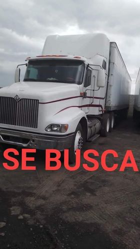 JCarlos_Valerio's tweet photo. #ServicioSocial | Robaron este trailer en la salida de Tecamachalco, es un tipo Internacional con número de placas 75AY9B color blanco, tiene franjas color vino y la caja tiene letras EASO con placas de remolque 65UN4W. Si usted lo ha visto, llamar al 911 o al 2228937750. #Puebla https://t.co/M24qxLXSfg