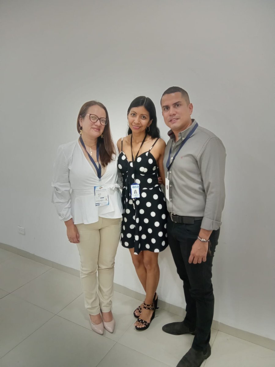 Asobares's tweet photo. Seguimos en Cúcuta, fortaleciendo lazos con @osa_org y @SaycoOficial con capítulo @AsobaresNS y nuestra Presidenta Nacional @adrianaplatasan llevando los nuevos beneficios para establecimientos con música en vivo en el Departamento. #AcuerdoDeLaFrontera https://t.co/JTsW1obfBh