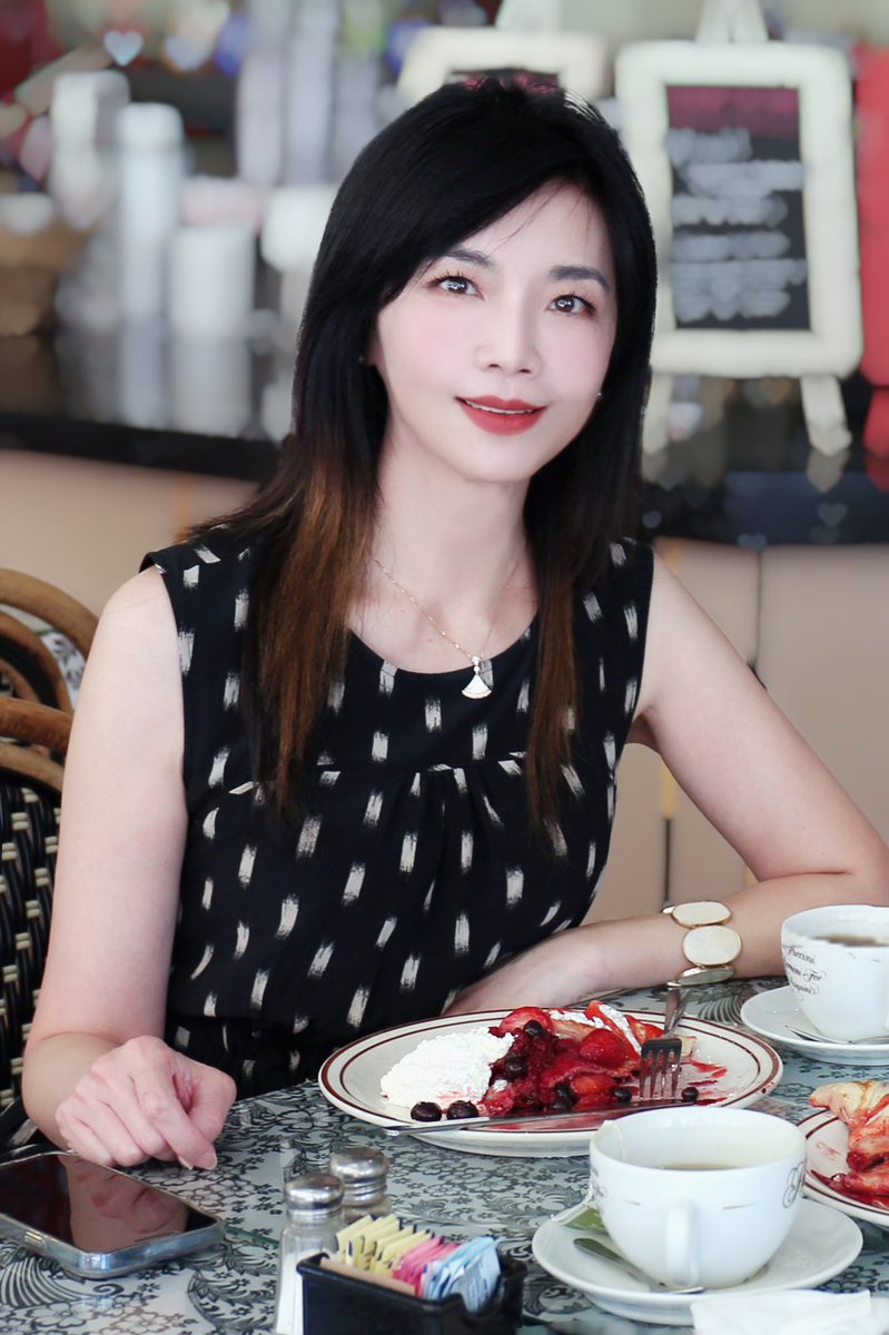 GM,<a href="/AlphaQueenNFT/">TheAlphaQueenNFT-HODL</a> family!