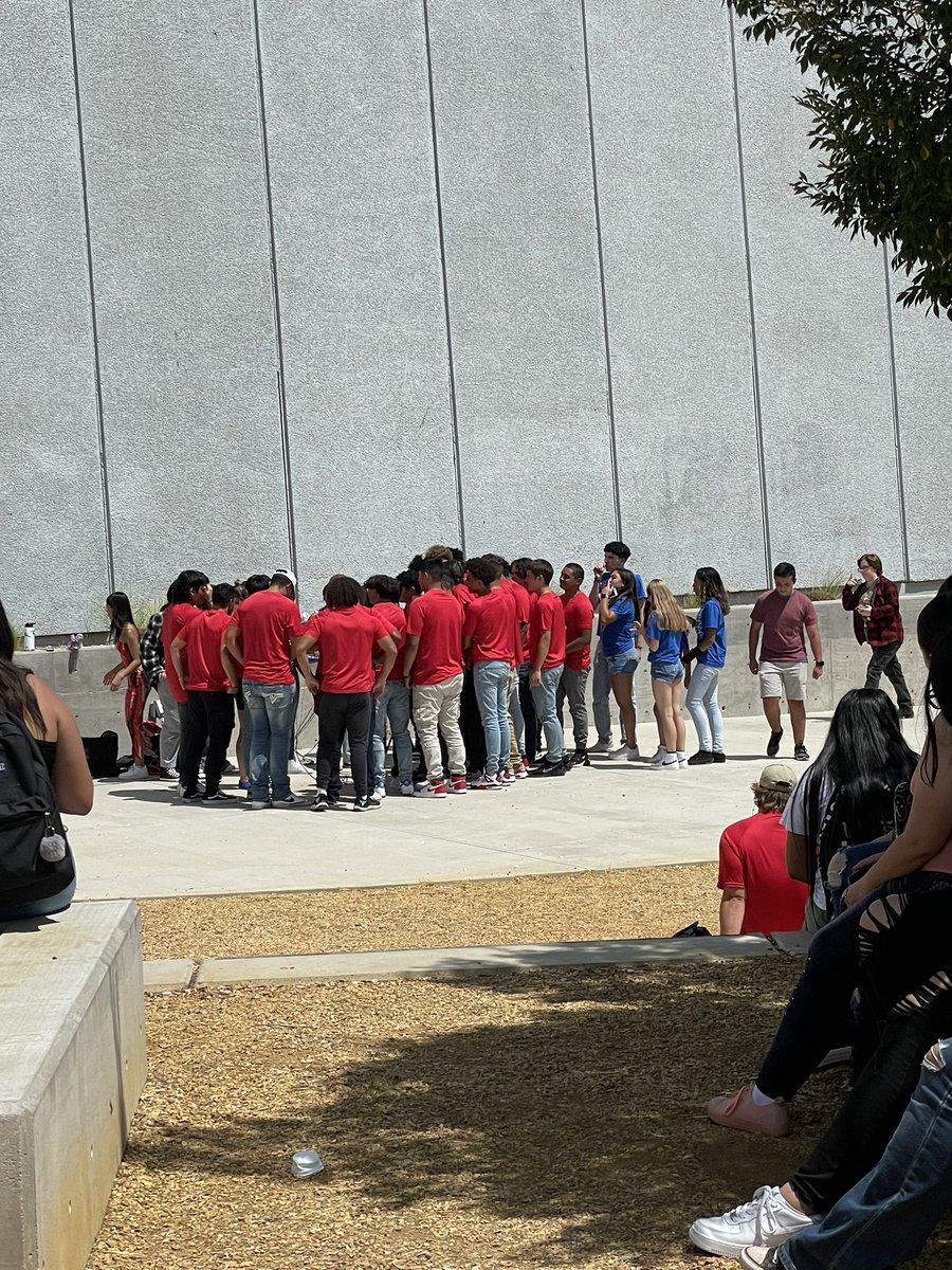 mrsotero505's tweet photo. Pep Rally and a sea of red. Letโs Go Stangs! โค๏ธ๐๐ค #gamenightAPS #westmesamustangs #PINKVENOM #apsisback #peprally #secondary #highschool #footballnight https://t.co/s8NrnXcrVi