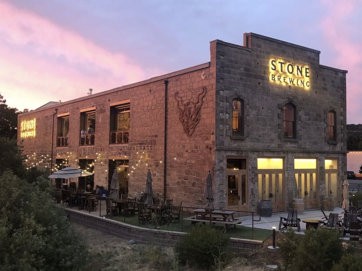 safebeerlines's tweet image. 🔦 BREWERY SPOTLIGHT OF THE MONTH
@stonebrewing out of California will be celebrating their 26th Anniversary this month. 🎉🍻 They've got brews available for cracking in all 50 states and over forty countries. #breweryspotlight #stonebrewing #safebeerlinecleaning
