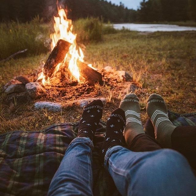 Megan_P_Cook's tweet photo. Bonfire Hearts | Rated E | 9.3k 🏕

“Oh, Hermione! There’s one more thing.”

“Yes?” she asks, twisting her head over her shoulder. 

“I’m afraid you’ll be sharing this year. We had another volunteer sign up last minute.”

Written for the @HPAUfest 💛

🔗:https://t.co/gALe228fiG https://t.co/JemRiLHtc6