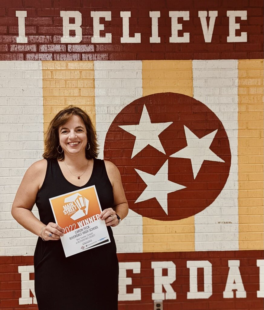 RiverdaleHighTN's tweet photo. Congratulations to our very own @caron_peck for winning The Main Street Award for Best High School Teacher.  💛🏹❤️ https://t.co/azr4JOYuTg