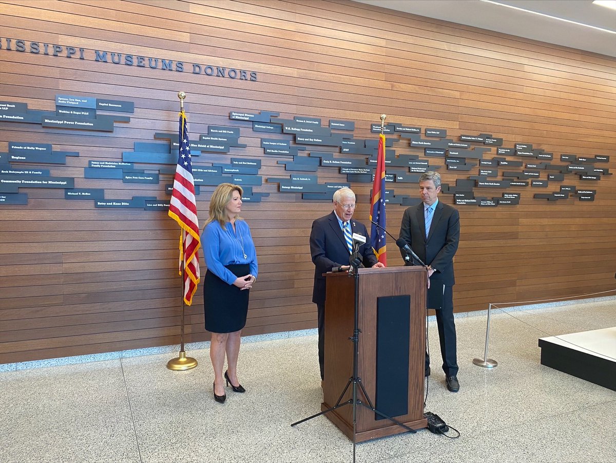 AndyBerke's tweet photo. Today we are announcing $8.4 million to connect almost 2200 households in the Mississippi Band of Choctaw Indians. @SenatorWicker talked about making sure every American has access to high speed internet. With @POTUS’s leadership and bipartisan support, we will see success https://t.co/ksgsqSg9m1
