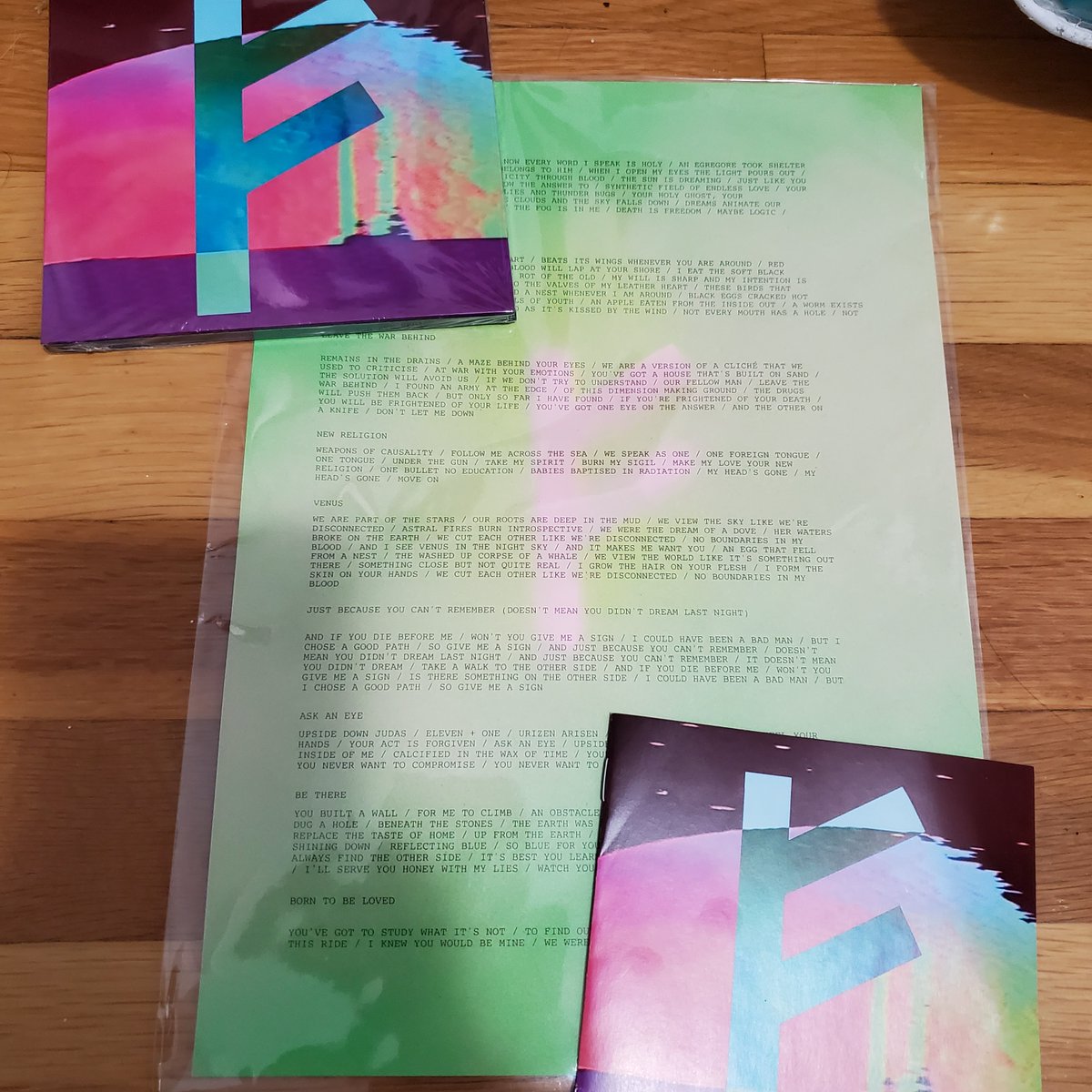 Thanks <a href="/federationfeed/">FEDERATION</a> and @rcrdshp ! Scored some sweet swag for my collection! 

Lots more to score with RCRDSHP collections.  #building #musicNFT #thenextformat