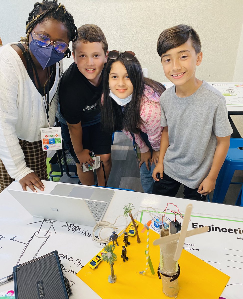 CV_EnergySt's tweet photo. Our friends from @DiscoveryCVESD taking on the role of engineers as they create prototypes of wind turbines that have systems built in to alert wildlife when they are near the blades. #ESLearns @CVESDNews https://t.co/d2Z2Ca39oS