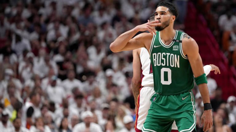 Who’s the better player PG or JT? 

Like and RT for Jayson Tatum ☘️

Drop a reply for PG