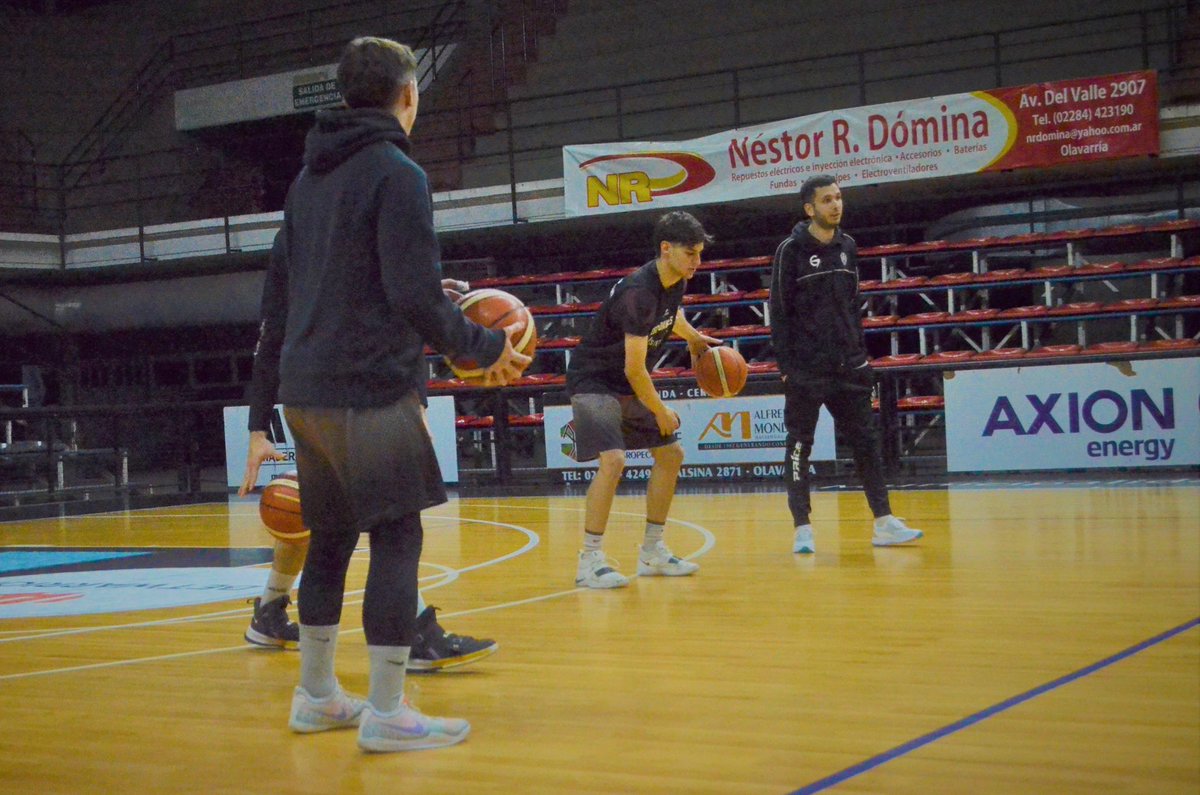 CAEbasket's tweet photo. Estudiantes definió el equipo para el Pre Federal
integrado en su totalidad por jugadores del club. https://t.co/HglofB6IoV