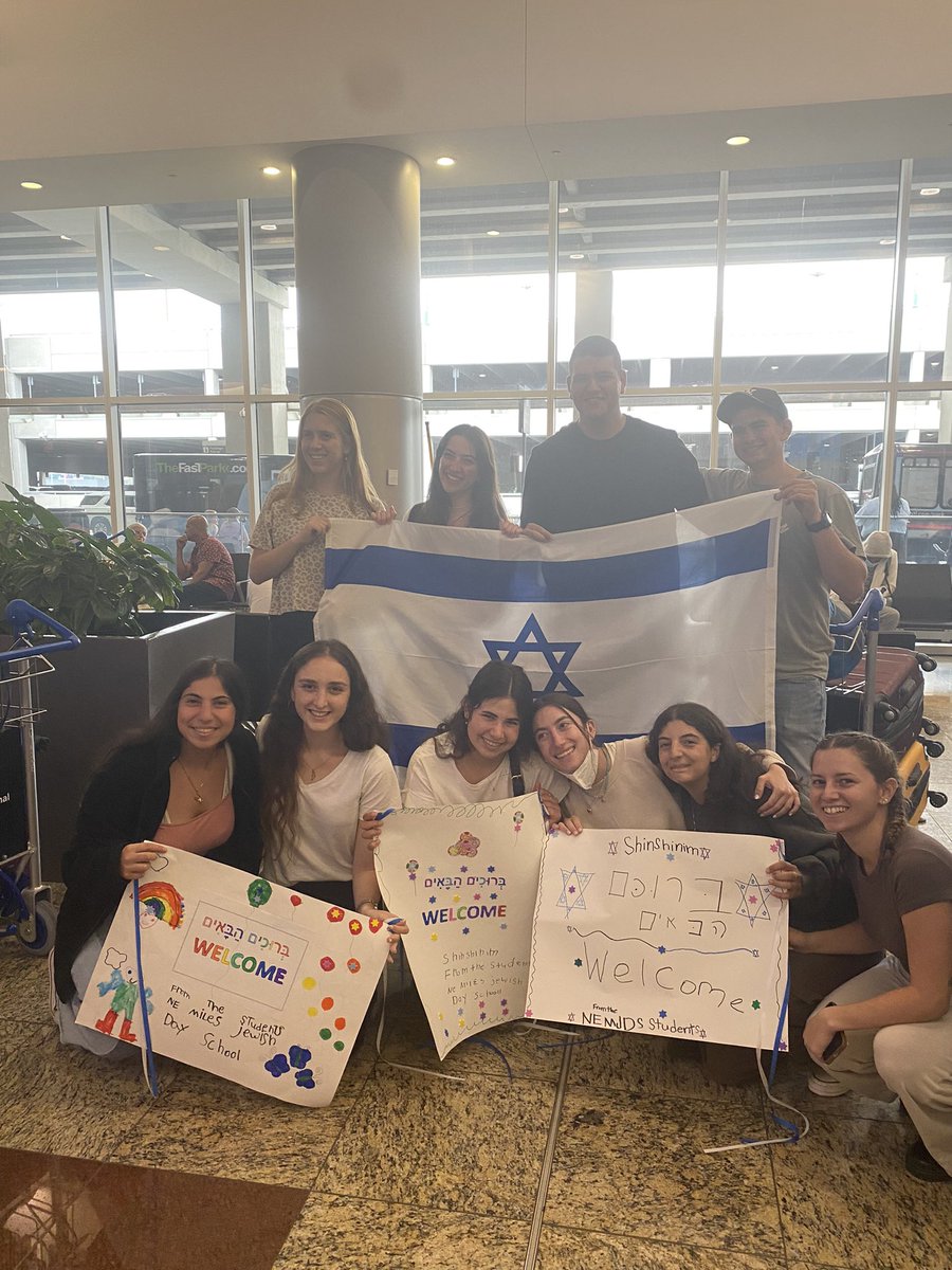 nirindc's tweet photo. And now from ATL, please welcome the @JewishAgency Shinshinim in Atlanta and for the 1st time ever Birmingham, AL. #shlichim @jfederations @IsraelAtlanta https://t.co/co4YwsDiGu