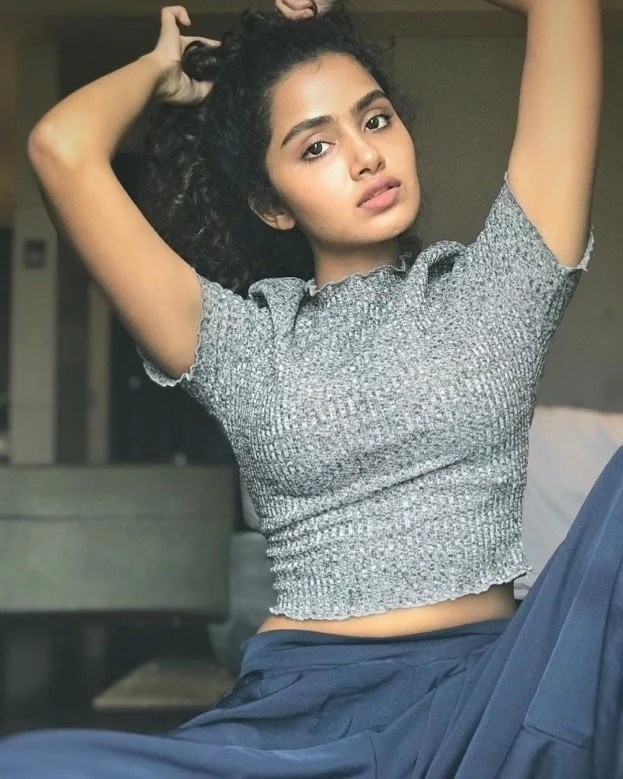 Who is Ur Fav?

Like -  #NithyaMenen

Retweet -   #AnupamaParameswaran 

#Thiruchitrambalam #Karthikeya2Hindi #Karthikeya2 #NithyaMenon