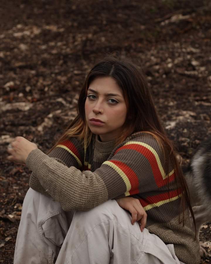 Holis soy carlis tengo 20 años y soy de yucatán conocí a fran en el 2020 y la amo mucho ella es lo mas bonito que me ha pasado fran tqm, estoy muy orgullosa de ti, mi canción fav es neverland 💖

Pd: bienvenidos a los nuevos 💗

#IntegraciónKiwi
<a href="/FranAbreuData/">Francely Abreu Data</a>