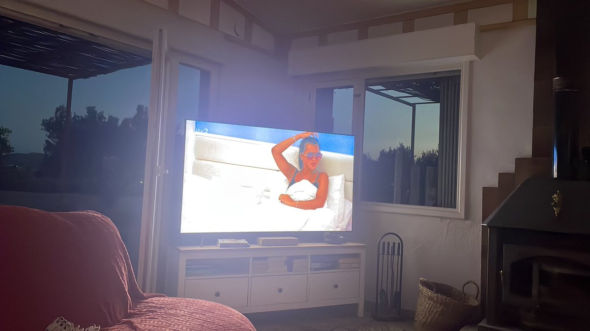erikah101's tweet photo. @SteveSpeirs4 And this is the very reason my other half wants to watch #Wales in the #WorldCup in our house in Spain - bigger telly #preferredloveislandmyself #crackon https://t.co/jjPsg2qVyM