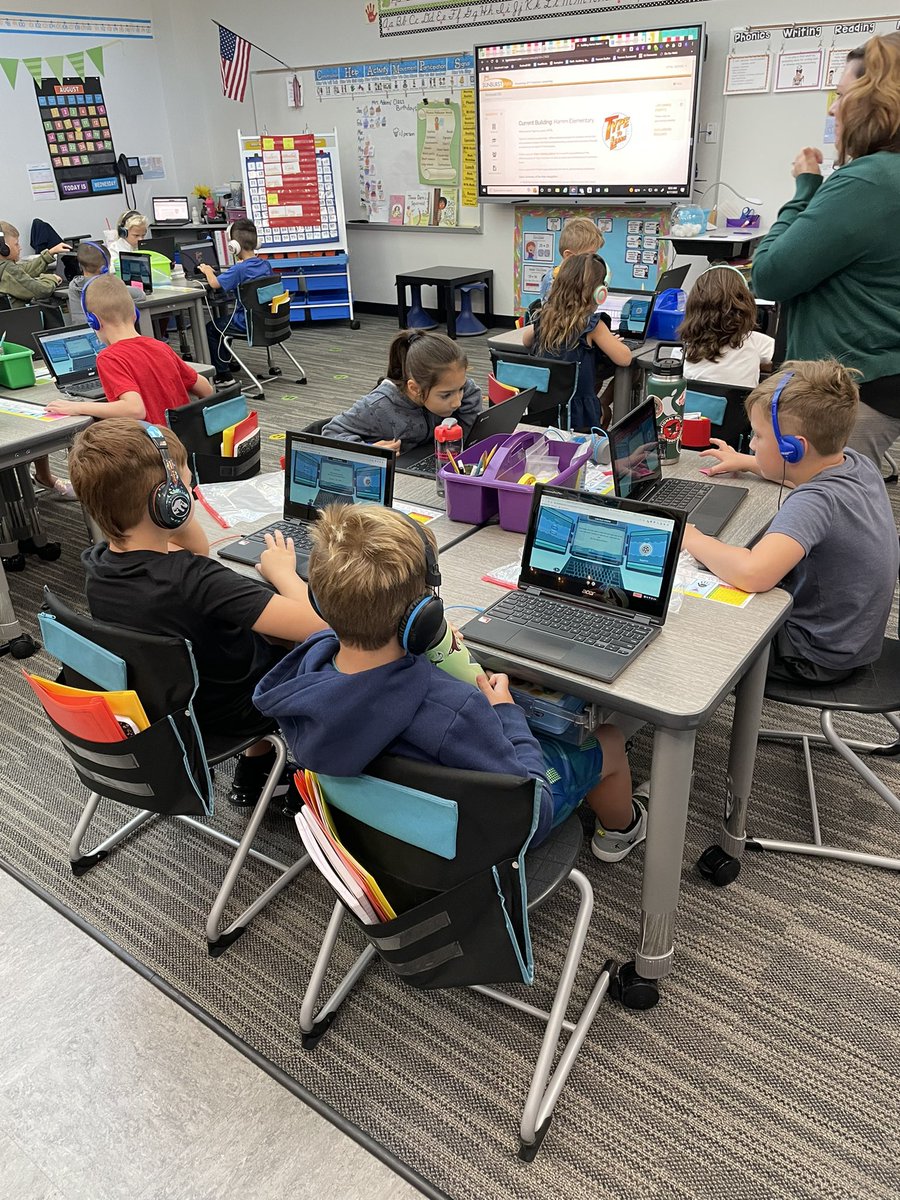 Elizabeth Adams tweet media