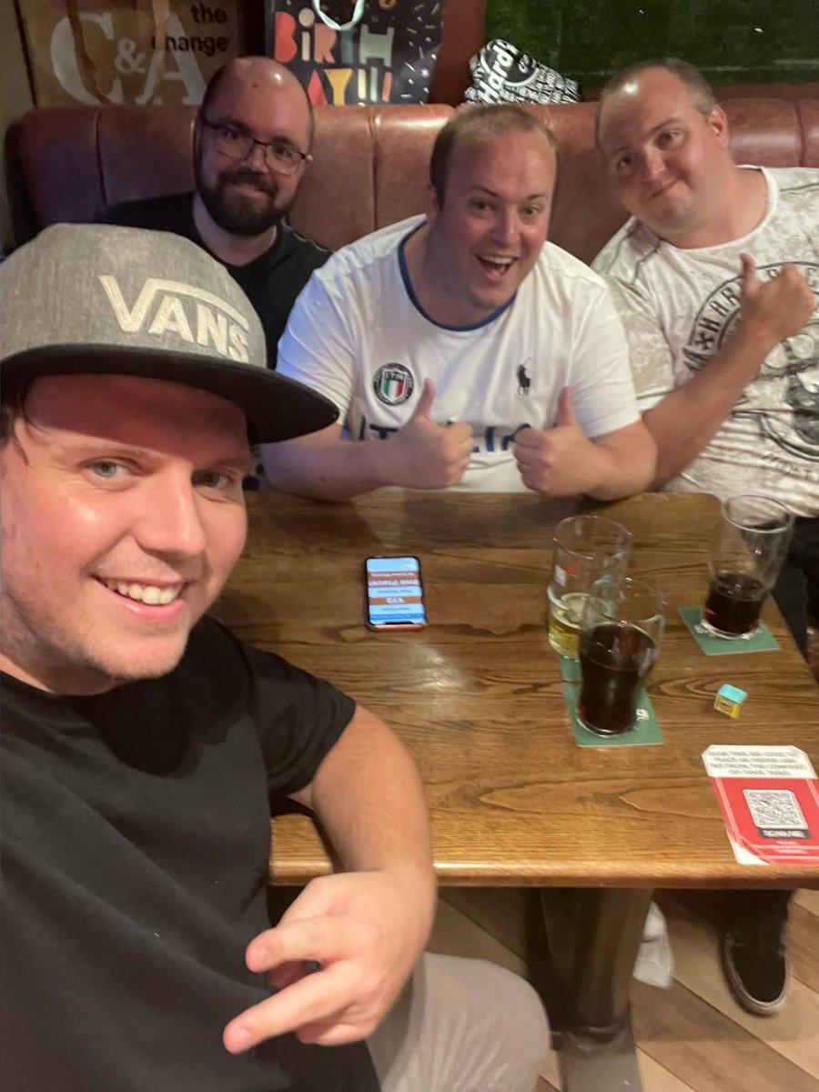 Great night at the quiz. Cheers <a href="/DudeDanage/">Dan Saunders</a> <a href="/gamesguru87/">joe Saunders</a>  for the <a href="/HardRock/">Hard Rock Cafe</a> t-shirts
