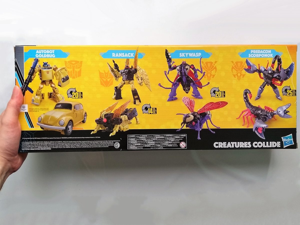 ActionToysES's tweet photo. Hoy han quedado enviados los pre-pedidos del pack de 4 figuras #CreatruesCollide de la línea #Transformers #Buzzworthy. Sólo por #Goldbug ya merece la pena pero es que #Ransack #Skywasp y #Scorponok son otras figuras magníficas! https://t.co/HSmJSbFGIq