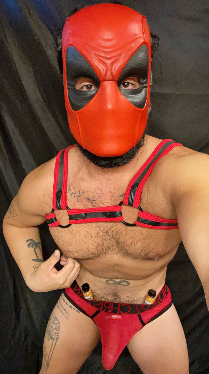 LatexxxLucifer's tweet photo. that new #Deadpool movie looks soooo good!!!
🥵🥩💦💦💦🚨💯
#DaddyDeadpool #papi #hairy #uncut #harness #gay #poppers #IronHorse #popperbate #leather #gaymuscleboy
#andrewchristian https://t.co/VCUljSWIY5