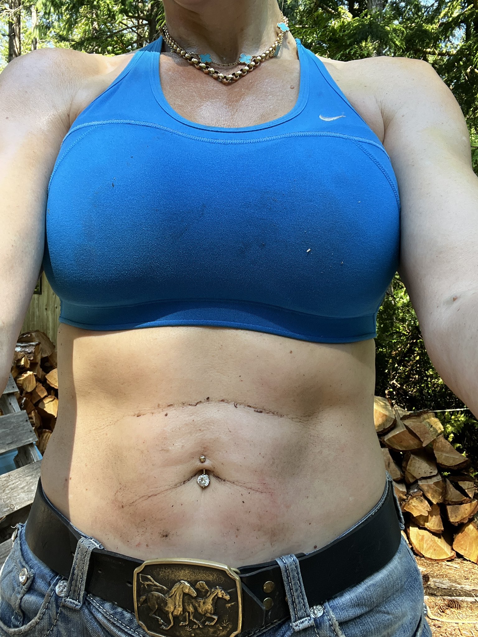 6'5” Amazon Goddess Severa on X: Real dirt, real sweat, real results. You  don't need a gym to stay strong. #healthylifestyle #GoddessSevera  t.coPbhpK47fm7  X