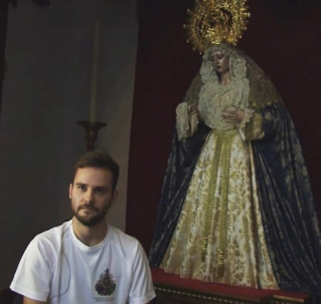 Gentedepaz's tweet photo. Matías Casillas, candidato a hermano mayor de la Agonía https://t.co/On9PJ98oGS https://t.co/a0Exh9nOzp
